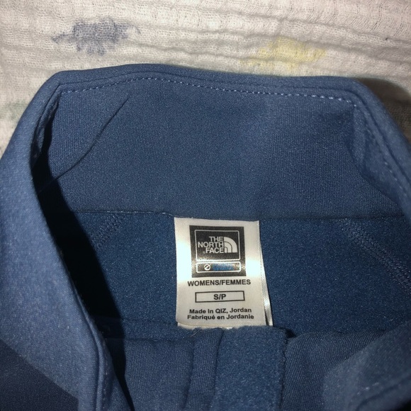 North face pullover with zipper - Picture 2 of 3